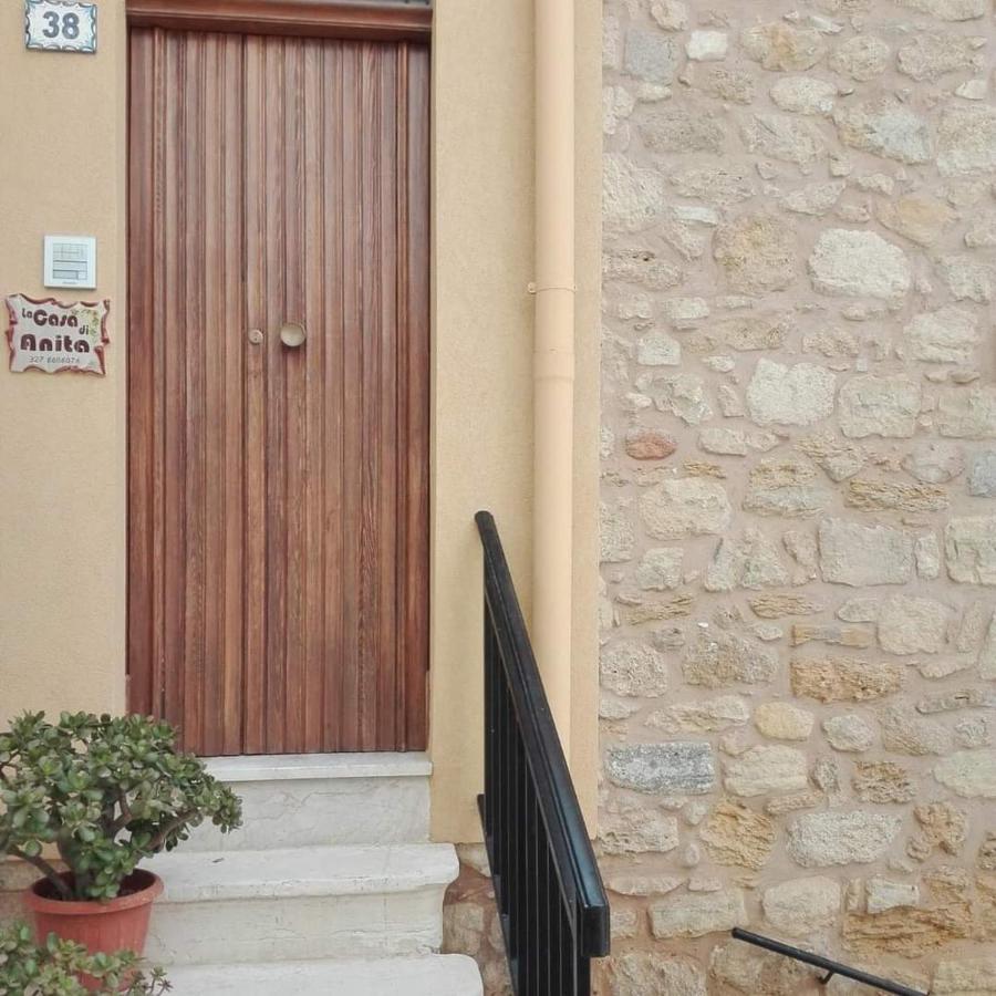 La Casa Di Anita Nel Cuore Di Segesta 卡拉塔菲米 外观 照片