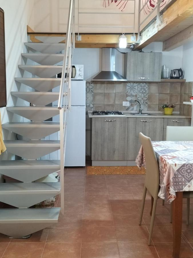 La Casa Di Anita Nel Cuore Di Segesta 卡拉塔菲米 外观 照片