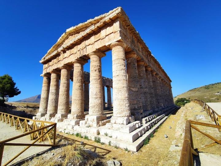 La Casa Di Anita Nel Cuore Di Segesta 卡拉塔菲米 客房 照片
